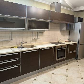 Сдается Многокомнатная квартира, 90 м²