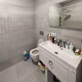 Продается 1-комнатная квартира, 42 м²