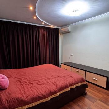 Продается 3-х комнатная квартира, 101 м²