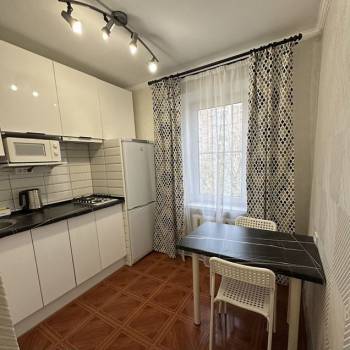 Сдается 1-комнатная квартира, 46 м²