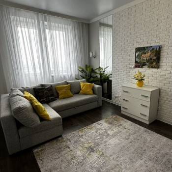 Сдается 2-х комнатная квартира, 73 м²