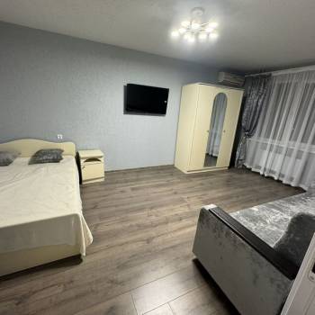 Сдается 1-комнатная квартира, 42 м²