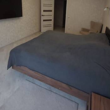 Продается 1-комнатная квартира, 42 м²