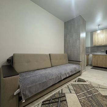 Продается 1-комнатная квартира, 37 м²