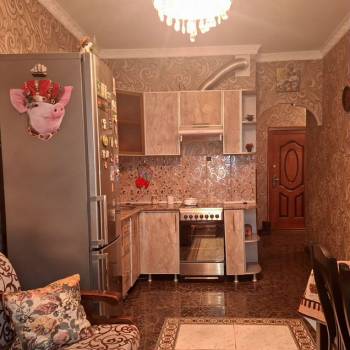 Продается 1-комнатная квартира, 50,5 м²