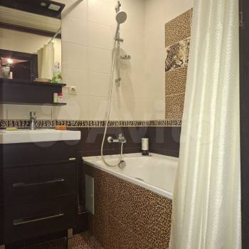 Продается 1-комнатная квартира, 50,5 м²