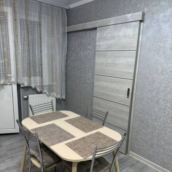 Сдается 1-комнатная квартира, 43 м²