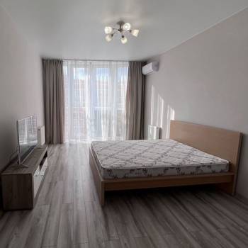 Сдается 1-комнатная квартира, 51 м²
