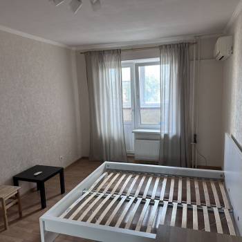 Продается 1-комнатная квартира, 46 м²