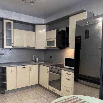 Сдается 2-х комнатная квартира, 56 м²