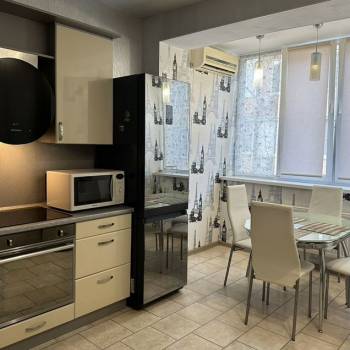 Сдается 2-х комнатная квартира, 56 м²