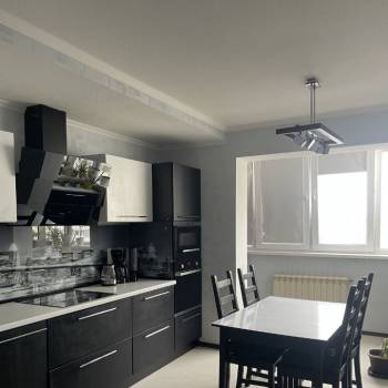 Сдается Многокомнатная квартира, 80 м²