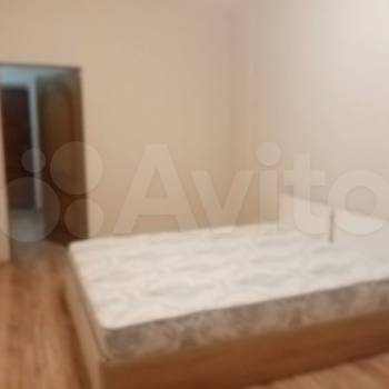 Сдается 1-комнатная квартира, 46 м²