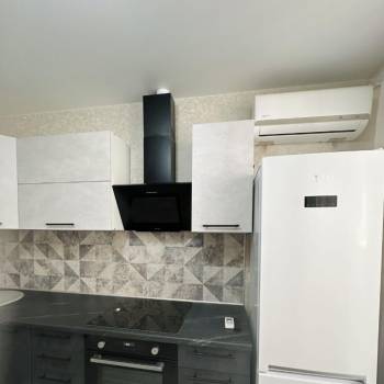 Сдается 1-комнатная квартира, 41,3 м²