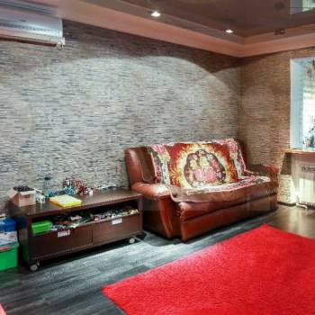Продается Многокомнатная квартира, 84 м²
