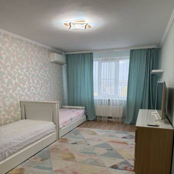 Сдается 2-х комнатная квартира, 65 м²