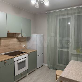 Сдается 1-комнатная квартира, 36 м²