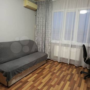 Сдается 1-комнатная квартира, 37 м²