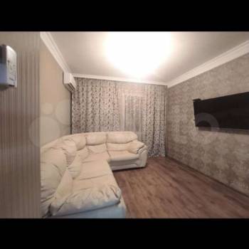 Продается 1-комнатная квартира, 48 м²