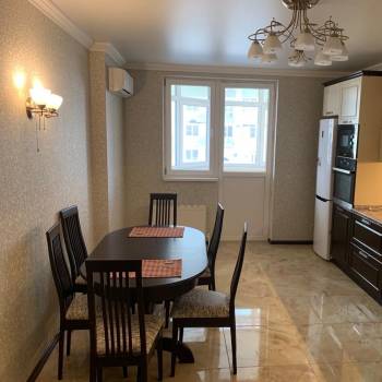 Сдается Многокомнатная квартира, 93,2 м²