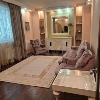 Сдается 1-комнатная квартира, 55 м²