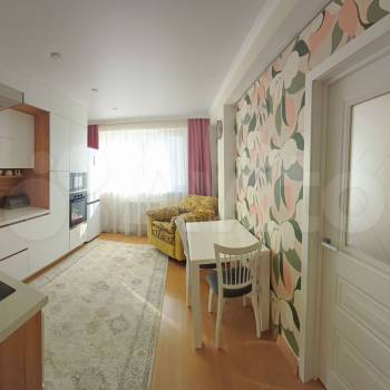 Продается 1-комнатная квартира, 43 м²