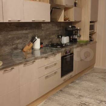 Продается 1-комнатная квартира, 56 м²