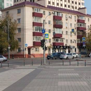 Сдается Многокомнатная квартира, 60 м²