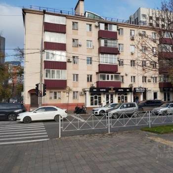 Сдается Многокомнатная квартира, 60 м²
