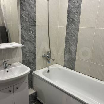 Сдается 1-комнатная квартира, 39 м²