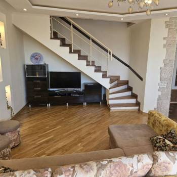 Сдается Многокомнатная квартира, 95 м²