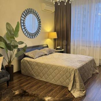 Сдается 1-комнатная квартира, 60 м²