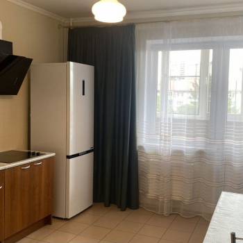 Сдается 1-комнатная квартира, 46,3 м²