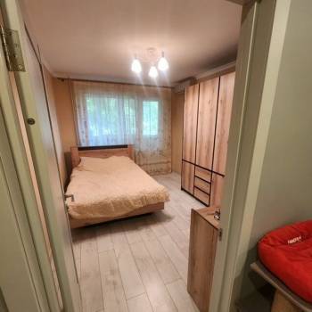 Продается Многокомнатная квартира, 81 м²