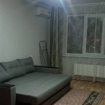 Сдается 2-х комнатная квартира, 65 м²