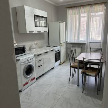 Сдается 1-комнатная квартира, 37,1 м²