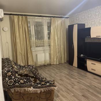 Сдается 1-комнатная квартира, 39 м²