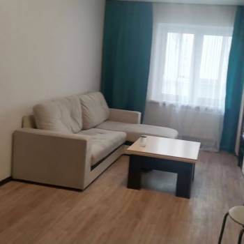 Сдается 1-комнатная квартира, 39 м²