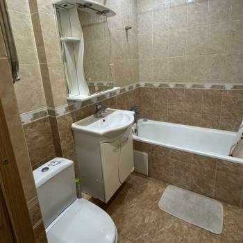 Сдается 1-комнатная квартира, 43 м²