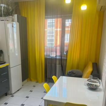 Сдается 1-комнатная квартира, 40 м²