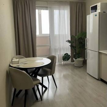 Сдается 1-комнатная квартира, 41,7 м²