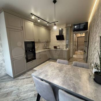 Сдается 1-комнатная квартира, 51 м²