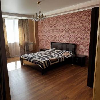 Сдается 1-комнатная квартира, 54 м²