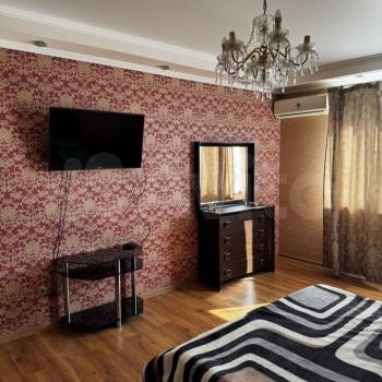 Сдается 1-комнатная квартира, 54 м²