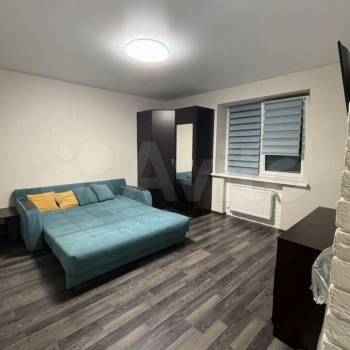 Сдается 1-комнатная квартира, 37 м²