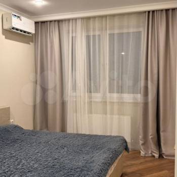 Сдается 1-комнатная квартира, 42 м²