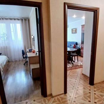 Продается 1-комнатная квартира, 54,4 м²