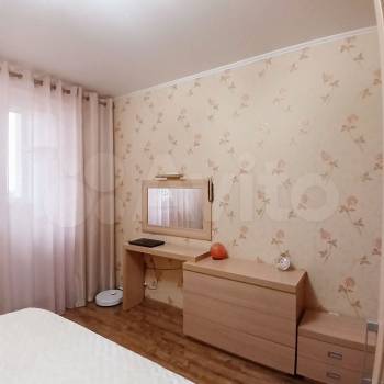Продается 1-комнатная квартира, 54,4 м²