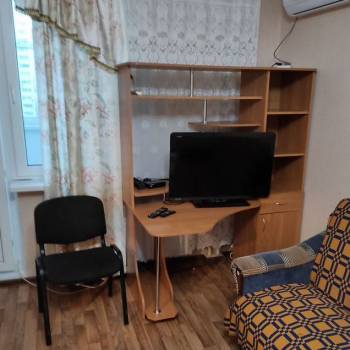 Сдается 1-комнатная квартира, 38 м²