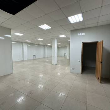 Сдается Нежилое помещение, 540 м²